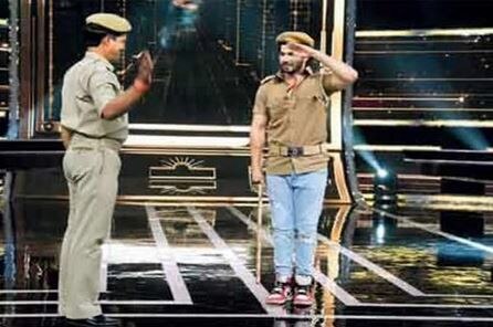 Varun Dhawan salutes security guard on TV show