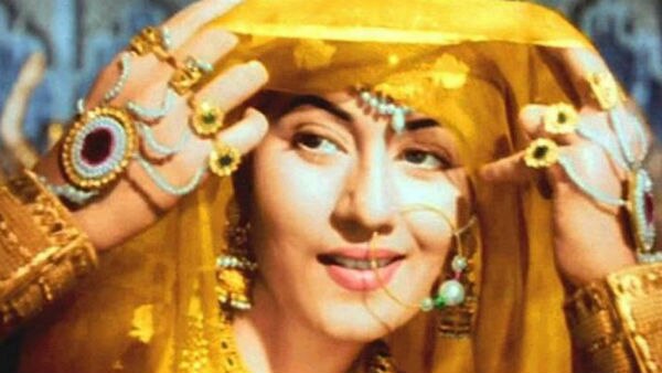 Late legendary actress Madhubala's sister to make biopic on iconic actress!