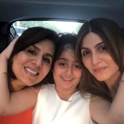 Neetu Singh's 60th birthday celebration in Paris with whole family!