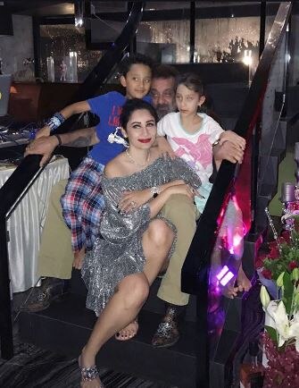 Sanjay Dutt's wife Maanayata celebrates her 40th birthday with family & friends[INSIDE PICS]