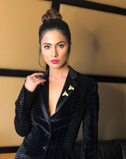 FINALLY! Original Komolika Urvashi Dholakia reacts to Hina Khan playing the NEW VAMP of Kasautii Zindagii Kay 2!