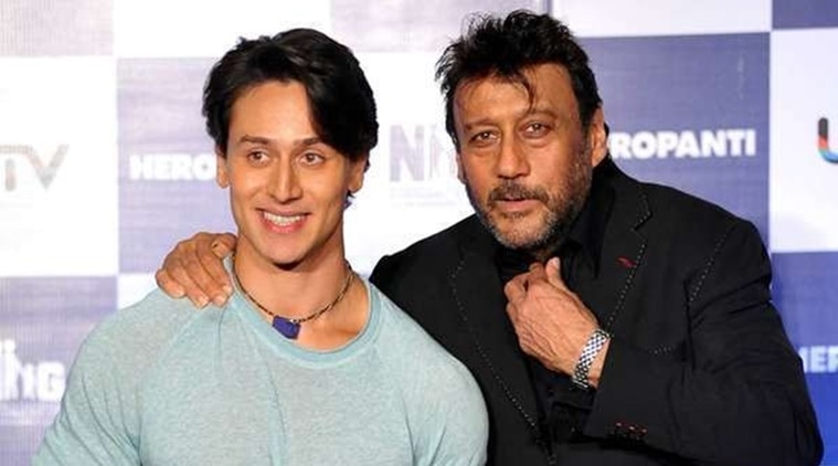 Jackie Shroff gets down from his car to control Traffic on busy street in Lucknow! Watch Video!