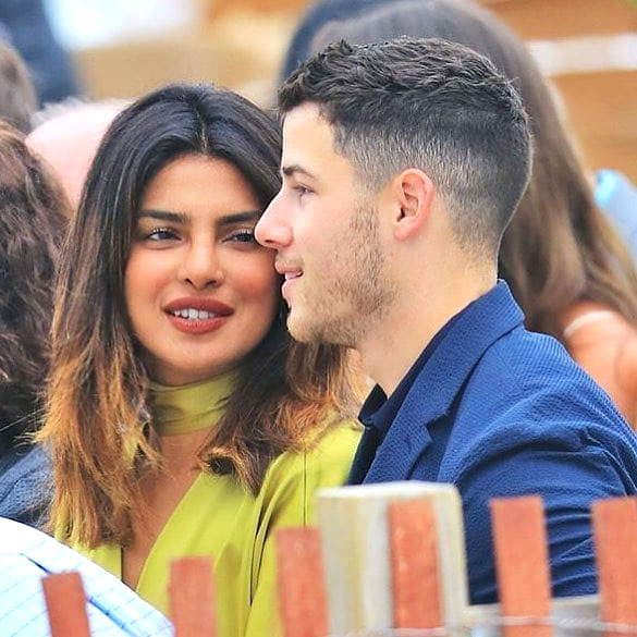 Priyanka Chopra's Juhu bungalow decorated for engagement bash; Preparations on full-swing!