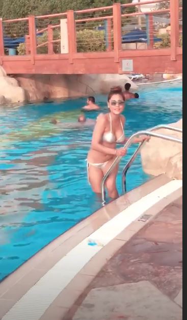 IN PICS: After getting discharged from Hospital in Dubai TV actress Sara Khan sizzles in a bikini with sister!