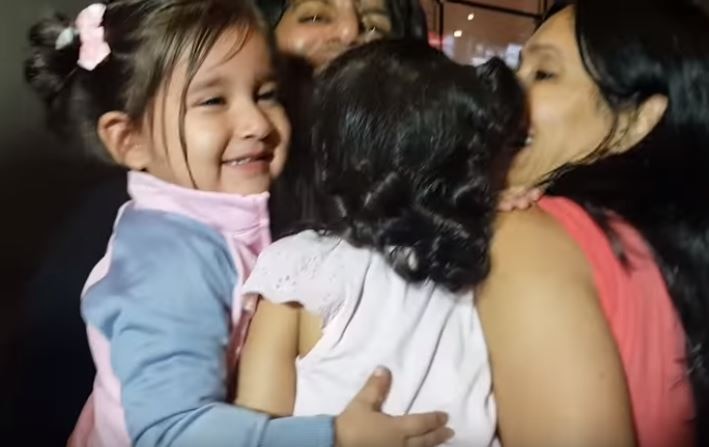 WATCH: TV actor Karanvir Bohra's 1-year-old TWIN daughter Bella CRIES on seeing her dad after long time & their EMOTIONAL reunion at the airport will melt your hearts!