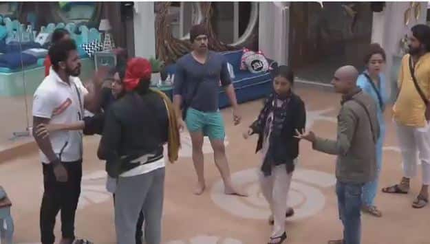 Bigg Boss 12 Day 17 Ep 18 HIGHLIGHTS: Jwalamukhi task sees HUGE-FIGHTS; Deepak's FALLOUT with Sree-Kvb!