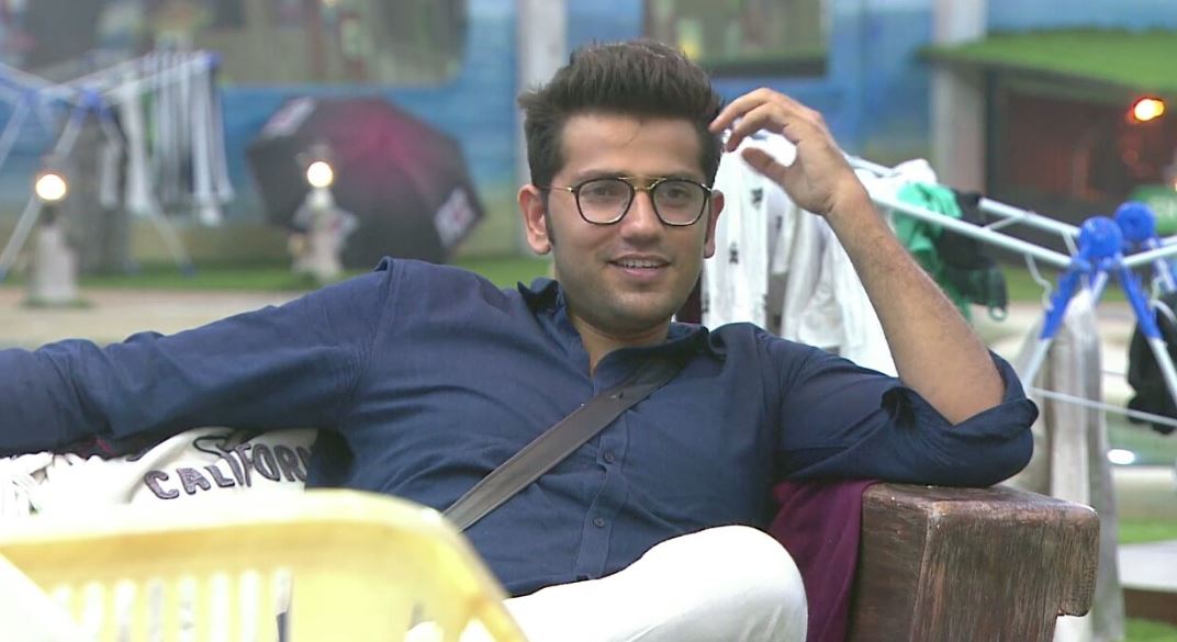 Check out: Bigg Boss 12's Romil Chaudhary's UNSEEN WEDDING PICS goes VIRAL!