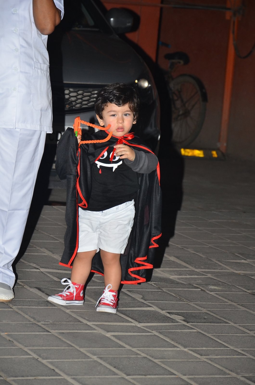 IN PICS: Kareena Kapoor Khan with BABY SON Taimur along with Soha Ali Khan and daughter Inaaya at a PRE DIWALI BASH!