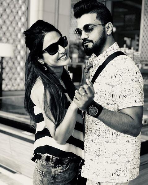 VIDEO: Hina Khan aka Komolika's underwater dance with boyfriend Rocky Jaiswal!