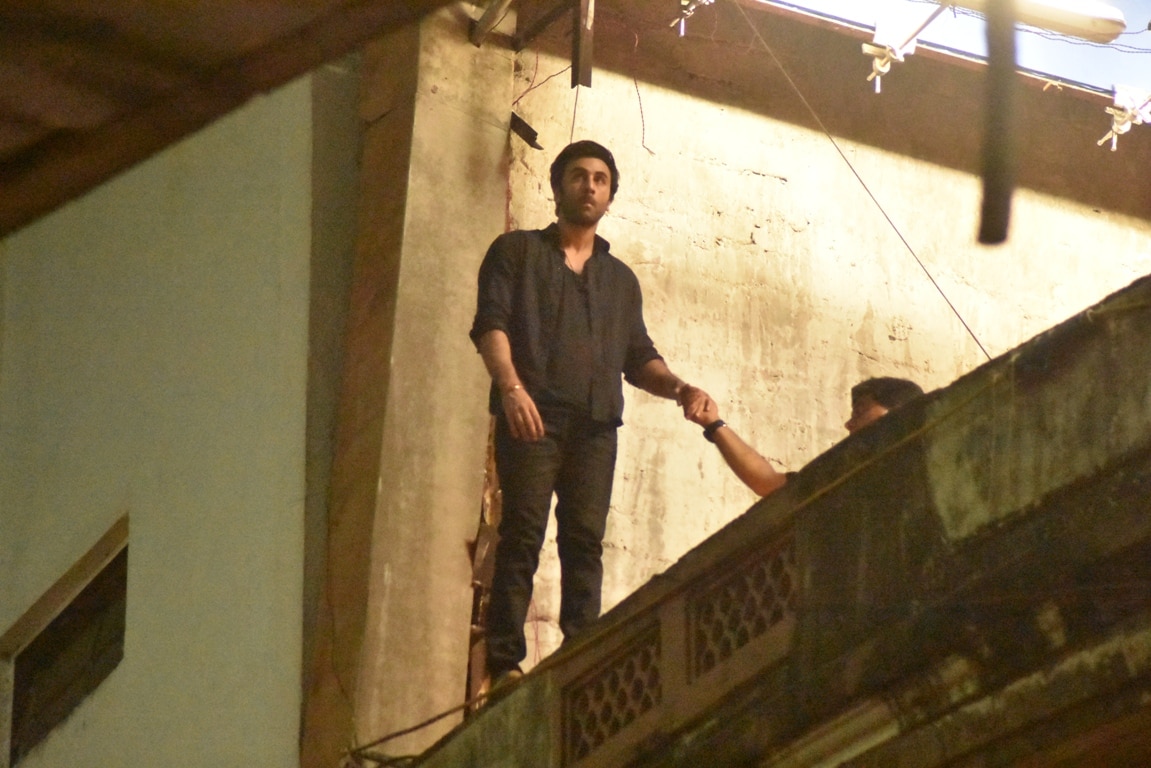 Brahmastra: Pics & Video! Despite injury, Alia Bhatt shoots a stunt scene with Ranbir Kapoor in Mumbai!