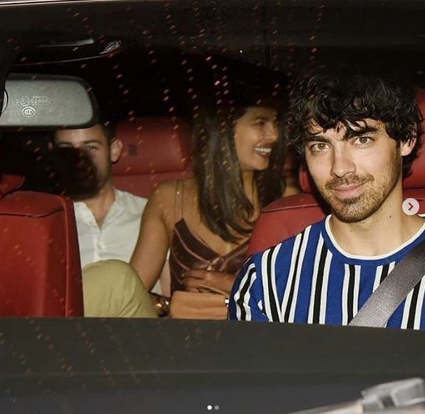 Priyanka Chopra Nick Jonas are joined by Joe Jonas-Sophie Turner, Alia Bhatt and Parineeti Chopra for dinner