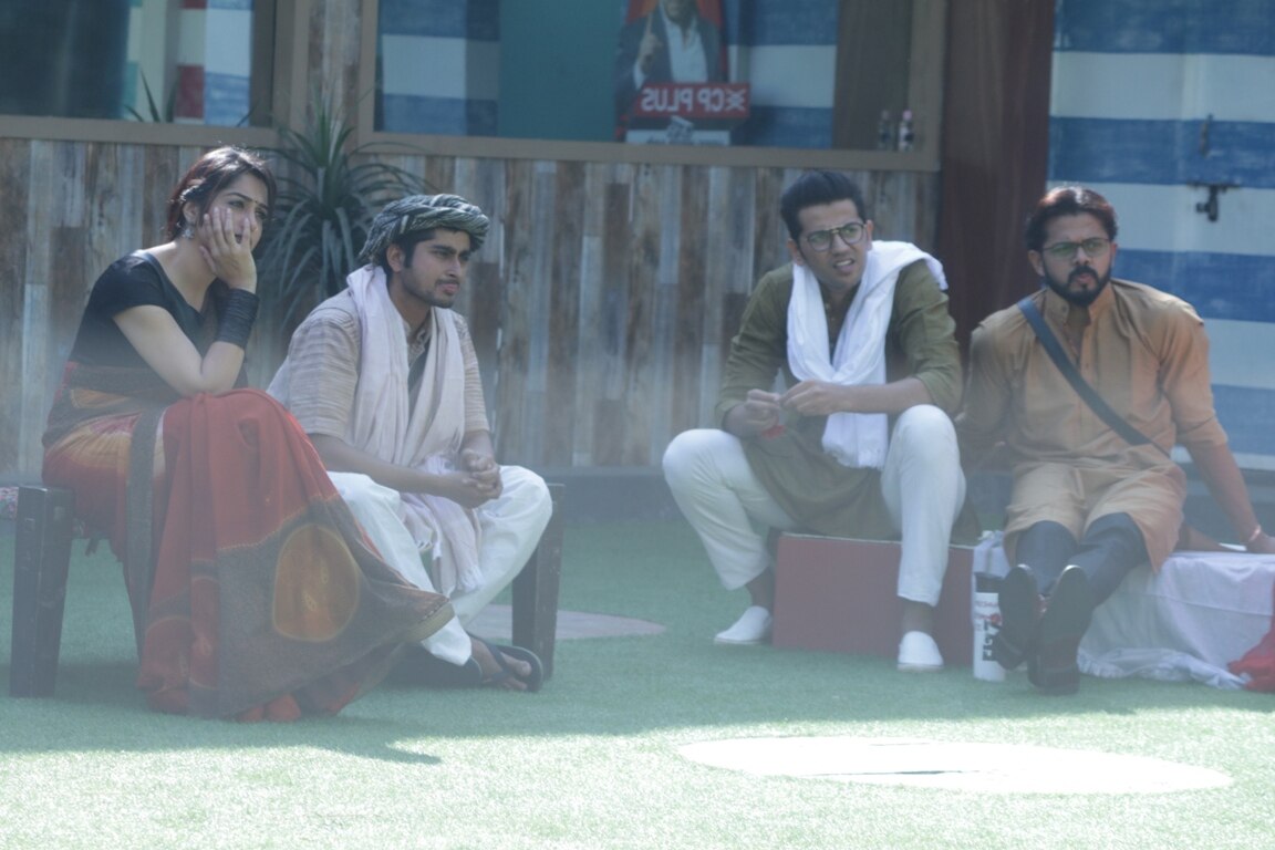 Bigg Boss 12 Day 73 HIGHLIGHTS: Bigg Boss cancels luxury budget Panchayat task; Rohit instigates Deepak against Romil