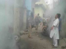 100 રૂપિયા અંગે વિવાદ વણસતા રામપુરમાં ચાંપી આગ, RSS નેતાની ધરપકડ Clash Between Two Communities In Rampur Over 100 Rupees 100 રૂપિયા અંગે વિવાદ વણસતા રામપુરમાં ચાંપી આગ, RSS નેતાની ધરપકડ