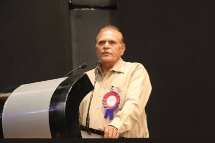 પોલીસે જયેશ પટેલની ધરપકડ કરી એ પછી તેની સામે જ્યાં કેસ નોંધાયો છે તે વાઘોડિયા પોલીસ સ્ટેશન કે પછી વડોદરા રેન્જ આઈજીની કચેરીમાં લઈ જવાના બદલે કરજણ લવાયો તે પણ શંકા પ્રેરે છે.