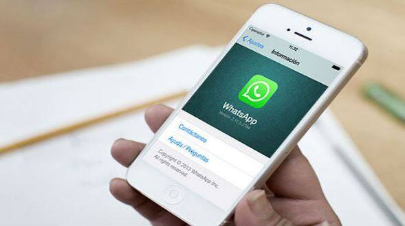 હવે વાત કરી રહ્યા છીએ મોટા ઈમોજીની.. એપલ iOS 10માં મોટી ઈમોજીને ખાસ જગ્યા આપવામાં આવી છે. આઈફોને પોતાના મેસેઝને ખાસ બનાવવા માટે કોઈ કસર છોડી નથી. 