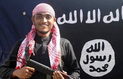 હુમલાના 10 કલાક બાદ 100 કમાન્ડોએ આઈએસ આઈએસના 9 માંથી 6 આતંકીઓને ઠાર માર્યા હતા. એકની ઘટનાસ્થળેથી ધરપકડ કરવામાં આવી હતી. પીએમ શેખ હસીનાએ કહ્યું છે કે, તે કેવા મુસ્લિમ છે જેઓ રમઝાનના પાક મહિનામાં માણસોના જીવ લઈ રહ્યા છે?