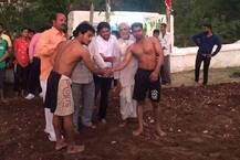 PHOTOS: હાર્દિકે કર્યા શ્રીનાથજીના દર્શન, જોયું કુસ્તીબાજોનું દંગલ