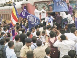 Karnatakah Accused Bajrang Dal Activists On Suspicion Of Eating Beef The Attack On Dalit Families કર્ણાટકઃ ગોમાંસ ખાવાની શંકામાં દલિત પરિવાર પર હુમલો, બજરંગ દળના કાર્યકરો પર આરોપ