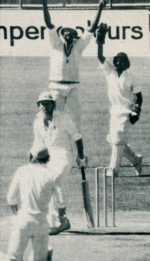 ઈન્ડિયા Vs ઈંગ્લેન્ડ, લીડ્સ, જુન-1986, 279 રનથી વિજય, કેપ્ટન: કપિલ દેવ