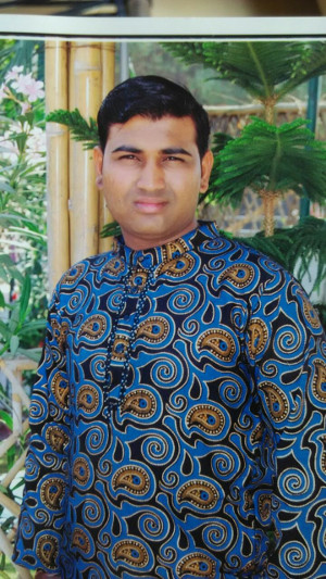  મળતી વિગતો અનુસાર, ગોપી અને દશરથ વચ્ચે પ્રેમસંબંધ હતો. મુકેશને કારણે ગોપી અને દશરથ મળી શકતા નહોતા તેને કારણે તે બંન્નેએ મુકેશની હત્યાની યોજના બનાવી હતી. આ પ્લાન પ્રમાણે ગોપી અને દશરથે મુકેશની હત્યા કરી હતી. 