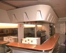 દિલ્લી- મુંબઇ વચ્ચેના ટ્રાયલ રનમાં ત્રણ કલાક મોડી રહી ટેલ્ગો ટ્રેન, જુઓ અંદરની તસવીરો 