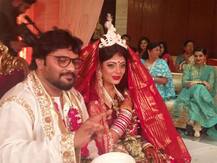 PICS: બાબુલ સુપ્રિયોએ એર હોસ્ટેસ સાથે કર્યા લગ્ન, જાણો કેવી છે Love Story 