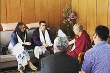 લુલિયા સાથે સલમાન ખાને લીધી દલાઈ લામાની મુલાકાત, જુઓ તસવીરો 