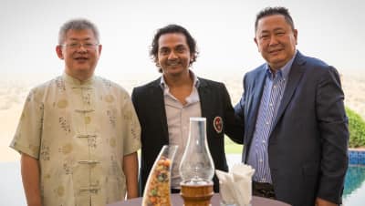 તુરખિયા ભાઈઓએ વર્ષ 2014માં તેમની પ્રથમ કંપની ડાયરેક્ટી વેંચી હતી. અમેરિકાના એન્ડ્યૂરન્સ ઈન્ટરનેશનલ ગ્રૂપે આ કંપનીને 10 કરોડ ડોલરમાં ખરીદી હતી. તુરખિયા ભાઈઓએ મુંબઈમાં આ કંપનીની સ્થાપના કરી હતી. ત્યારે બંને ટીન-એજર હતા. અમેરિકાના ટેક્નોલોજીકલ જગત માટે તુરખિયા ભાઈઓ જાણીતું નામ છે. જોકે, બહારનું ઈનવેસ્ટમેન્ટ ન લેતા હોવાથી અન્ય ટેક્નોપ્રેન્યોર્સની સરખામણીમાં આ બંને ભાઈઓ ઓછા પોપ્યુલર છે.