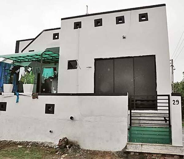 અપહરણની ઘટના બાદ બનાસકાંઠા જિલ્લા પોલીસ વડા નિરજ બડગુજર દ્વારા પાટણ ધારપુર કોલેજના તેમજ અન્ય સ્થળોના સીસીટીવી કેમેરાના ફુટેજનો અભ્યાસ કરવામાં આવ્યો હતો. જેમાં શંકાસ્પદ સેન્ટ્રો કાર જણાઇ હતી. જેનો નંબર પોલીસને મળ્યો હતો. દરમિયાન તપાસમાં જોડાયેલી એટીએસ અને અમદાવાદ ક્રાઇમની ટીમ સાથે સંકલન કરી કારના નંબરના આધારે અપહરણકારો સુધી પહોચવામાં સફળતા મળી હતી.