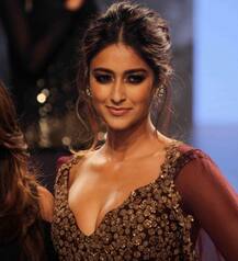  LAKME FASHION WEEK 2016: રેમ્પ પર જોવા મળ્યો બોલીવુડ એક્ટ્રેસિસનો આવો અંદાજ 