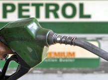 પેટ્રોલ અને ડિજલમાં ફરી ભાવ વધારો, પેટ્રલ 3.38 અને ડિજલમાં 2.67 રૂપિયાનો વધારો