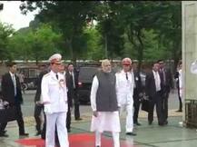 પીએમ મોદી પહોંચ્યા વિયેતનામ, થયું ઔપચારિક સ્વાગત