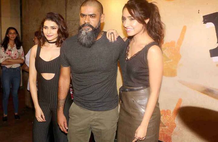 હવે બધા રોક ઓન-2ની રીલિઝ થવાની રાહ જોઈ રહ્યા છે. રોક ઓન-2માં પ્રથમ ભાગનાં લગભગ તમામ કેરેક્ટર છે, બસ શ્રદ્ધા કપૂર તેમાં જોડાઈ છે. 