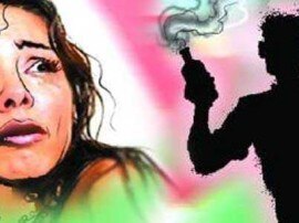 Minor Girl Forced To Drink Acid By 2 Molestors In Delhi દિલ્લીમાં છેડતીનો વિરોધ કરતી વિદ્યાર્થીનીને પીવડાવ્યું એસિડ
