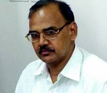 \'મારા પિતા સ્કર્ટ-શર્ટ માં હાથ નાખતા, હોઠ પર કિસ કરી છાતી દબાવતા\', રાજસ્થાનના ચીફ સેક્રેટરી પર દીકરીનો આરોપ 