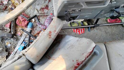 દાહોદથી ટંકારી જતી એસટી બસ અને ટ્રક વચ્ચે ટક્કર થતા આ અકસ્માત સર્જાયો હતો. જેમાં એસટી બસ ટ્રેકની પાછલ ઘુસી ગઈ હતી.