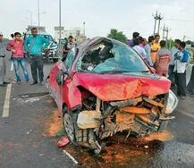 આણંદઃ અમદાવાદના પાંચ શિક્ષકોની કારને નડ્યો થથરાવી દે તેવો અકસ્માત, કારનો કૂચ્ચો, શું થયું શિક્ષકોનું? જાણો