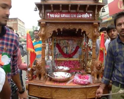 યાત્રામાં પાટીદાર મહિલા નેતા રેશ્મા પટેલ પણ જોડાઇ હતી. તે સિવાય યાત્રામાં મોટી સંખ્યામાં પાટીદાર સમાજના લોકો જોડાયા. 