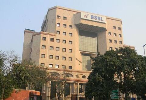 Jioથી પણ સસ્તો ટેરિફ પ્લાન લાવશે BSNL, 2G, 3Gના ગ્રાહકોને થશે ફાયદો Jioથી પણ સસ્તો ટેરિફ પ્લાન લાવશે BSNL, 2G, 3Gના ગ્રાહકોને થશે ફાયદો