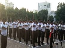 રાજકોટમાં RSSના નવા ગણવેશ સાથે યોજાઈ પરેડ, ફૂલ પેંટમાં પહેલી વખત જોવા મળ્યા સ્વયંસેવકો