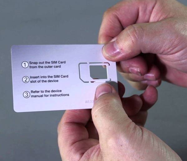 સૌથી પહેલા તમારે પોતાના કરન્ટ ઓપરેટર પાસે એમએનપી માટે ટેકસ મેસેજ મોકલવાનો રહેશે. તેના માટે મેસેજ બોકસમાં PORT લખીને 1900 નંબર પર મોકલવાનો રહેશે. આ ફોર્મેટમાં એસએમએસ મોકલોઃ ફરીથી તેને 1900 પર સેન્ડ કરી દો. તેના માટે કોઈ પણ ચાર્જ નહીં લાગે. આ મેસેજને સેન્ડ કર્યા બાદ તમને યુનિક પોટિંગ કોડ(યુપીસી)નો એસએમએસ આવશે. આ કોડ 15 દિવસ માટે વેલિડ રહે છે. કસ્ટમર બાદમાં પોતાના નંબરને રિલાયન્સમાં પોર્ટ કરી શકે છે.