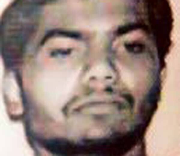 રમેશ વાઘેલાએ કરેલા આપઘાત પાછળ તેમણે ભાગમાં લીધેલી જમીન કારણભૂત હોવાનું માનવામાં આવી રહ્યું છે. તે માટે હરિશ નામના ફાયનાન્સર પાસેથી 5 કરોડ રૂપિયા લીધા હતાં. પરંતુ તેમાં વિવાદ થયો હોવાનું મિત્ર વર્તુળમાં ચર્ચા ચાલી રહી છે. તેમણે લખેલી ચિઠ્ઠી પણ મળી હતી. તેમાં ફાઇનાન્સર પાસેથી 12 કરોડ રૂપિયા લીધા હતાં અને 7 કરોડ પરત કર્યા હતાં, પરંતુ 5 કરોડ અંગેનો લોચો પડ્યો હતો. તેથી છેલ્લા ઘણાં દિવસોથી રમેશ વાઘેલા પરેશાન રહેતો હતો.