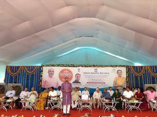 Goverment Held Garib Kalyan Mela 33 District 12 Lakh Assistance રાજ્યમાં 95 માં ગરીબ કલ્યાણ મેળા યોજાશે, 33 જિલ્લીમાં યોજનાર મેળામાં 12 લાખની સહાય આપવમાં આવશે