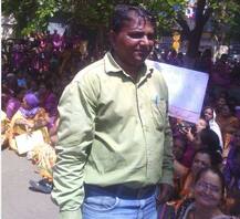 ફિક્સ પગારદારોના નેતા સોલંકી ઉપવાસની મંજૂરી લેવા ગયા તો સરકારે જેલમાં ધકેલી દીધા