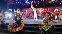 GMDC ગ્રાઉન્ડ ખાતે રાજ્ય સરકાર દ્વારા આયોજીત નવરાત્રી મહોત્સવનો પ્રારંભ, CM રૂપાણીએ કર્યું ઉદ્ધાટન