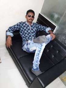 તોગડિયાના ભત્રીજાનો હત્યારો ગૌતમ ગોલ્ડન જીવતો વૈભવી લાઇફ,  ફેસબુક પર લખ્યું હતું \'બાદશાહ તો હમ...\' 