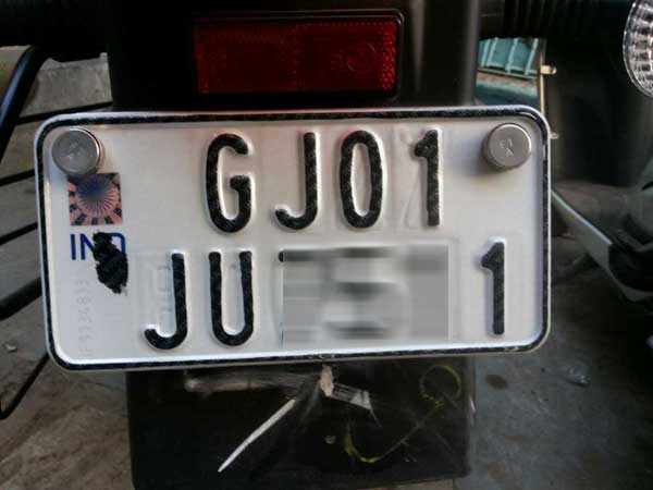 ગુજરાતમાં ટુ વ્હીલર સહિત તમામ વાહનોના માલિકો માટે નવો ફતવો, શું થશે તેની અસર, થશે કેટલો દંડ