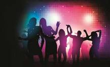 સાણંદના ફાર્મહાઉસમાં રેવ પાર્ટી માણતાં 4 યુવતીઓ સહિત 20 કોલેજિયન ઝડપાયા