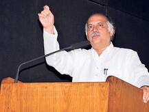 કોંગ્રેસમાં પાટીદારોના મુદ્દે કામતની હાજરીમાં જ જામ્યું જબરદસ્ત ઘમાસાણ, જાણો શું છે કારણ