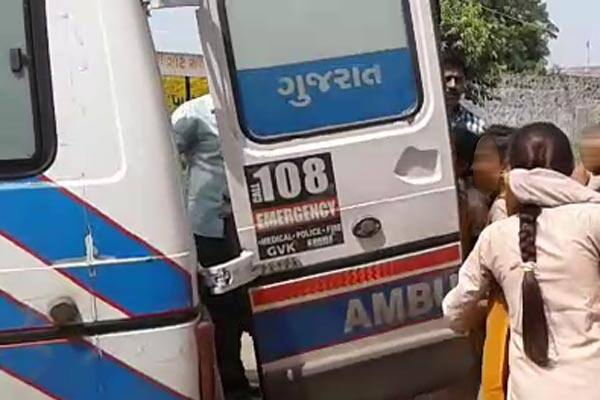 આ ઘટનાને અનુસંધાને જિલ્લા બાળ સુરક્ષા કચેરીનાં હેમાંગીબેન દ્વારા પણ કાઉન્સેલિંગ કરવામાં આવ્યું હતું. બીજી તરફ સંચાલક સાધુ દ્વારા કોઈ ઠપકો આપ્યાનો અને બીજી બાબતોનો ઇન્કાર કર્યો હતો. ગઈ કાલે થયેલા હોબાળા પછી ફરિયાદ નોંધાવવાની તજવીજ હાથ ધરવામાં આવી હતી. જોકે, આ ઘટના સંદર્ભે કોઈ પોલીસ ફરિયાદ ન થઈ હોવાનું જાણવા મળ્યું છે. 